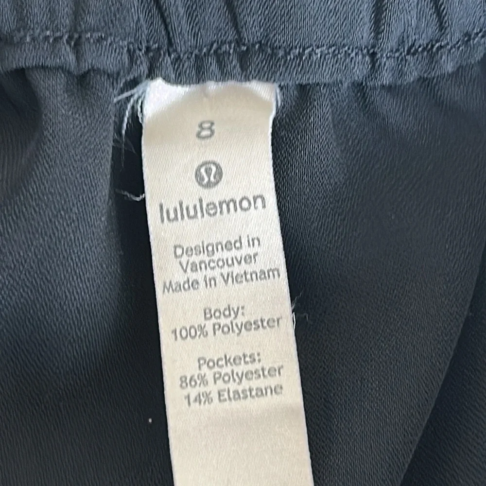 Lululemon Noir Crop wide leg tie front pants in black size 8